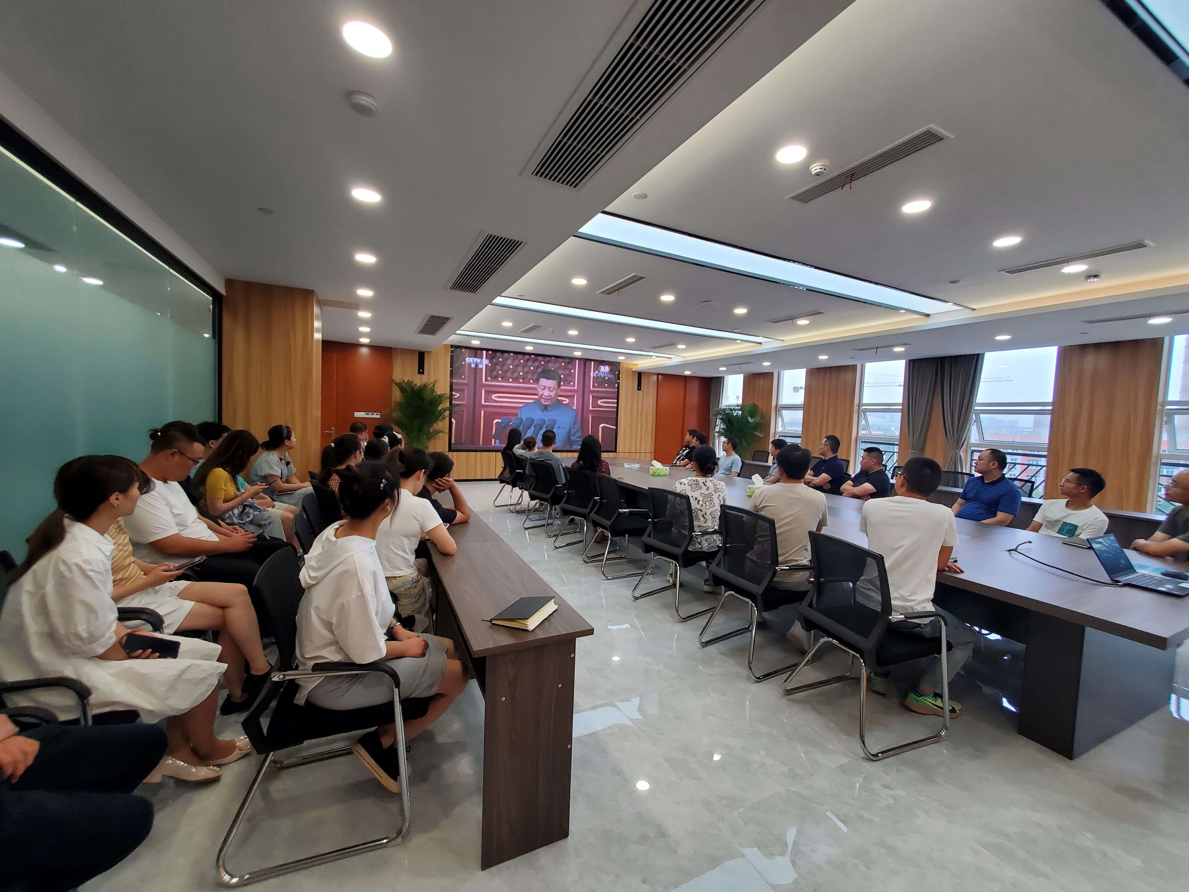 奋斗百年路 启航新征程